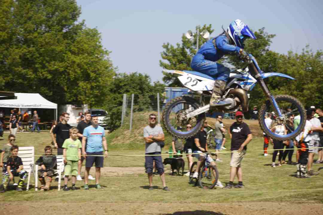 A8D8646