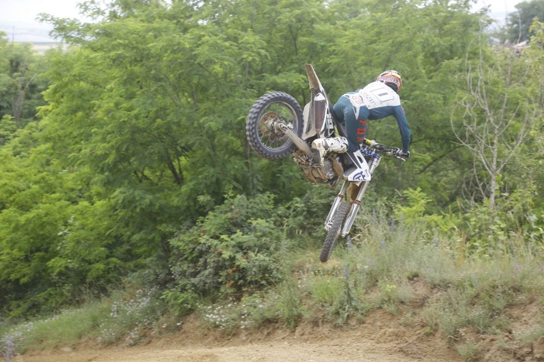 A8C5944
